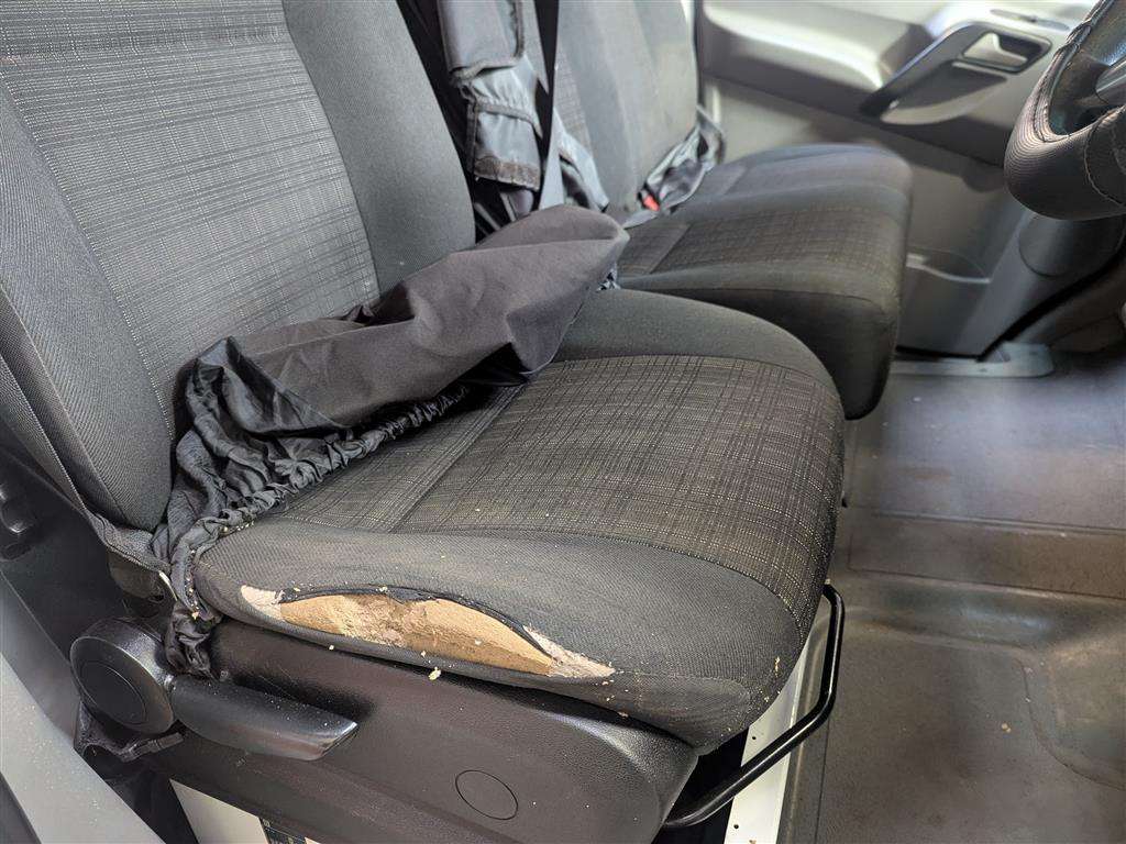 <p>2015 MERCEDES-BENZ SPRINTER 313 CDI</p>