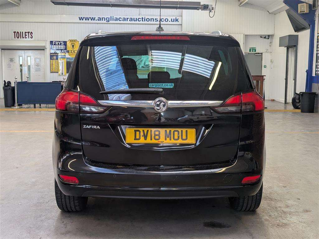 <p>2018 VAUXHALL ZAFIRA TOURER SRI NAV TUR</p>