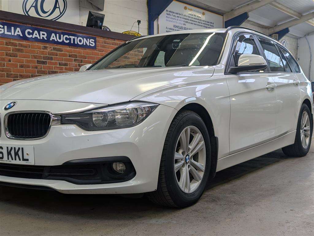 <p>2016 BMW 320D ED PLUS AUTO</p>