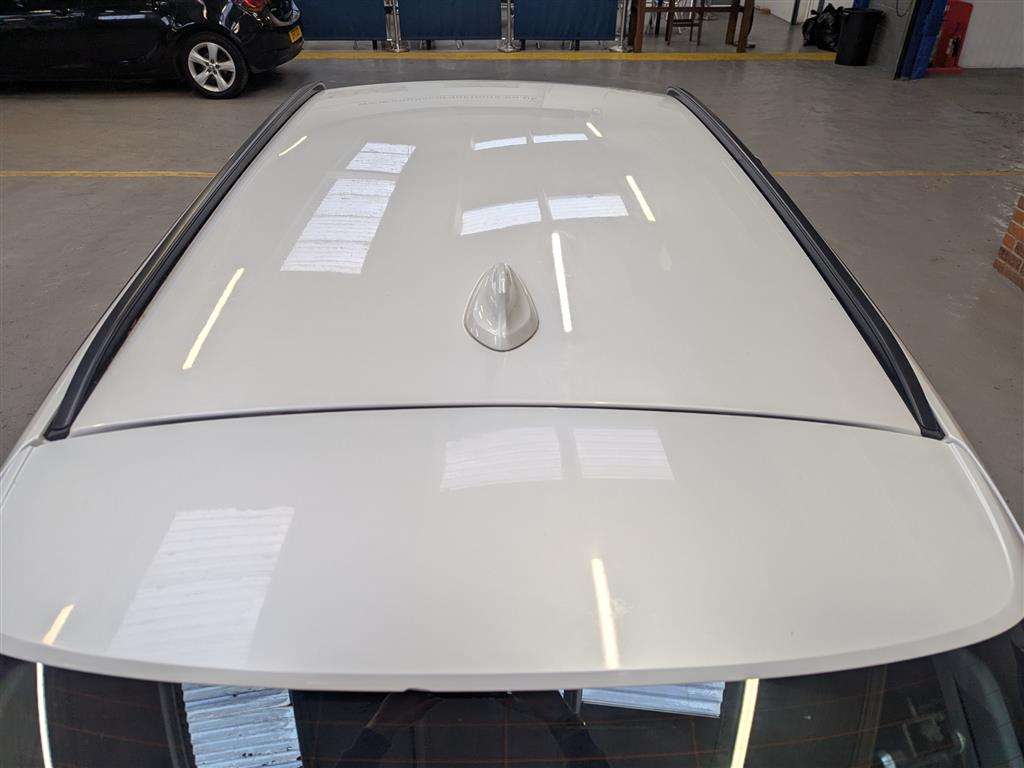 <p>2016 BMW 320D ED PLUS AUTO</p>