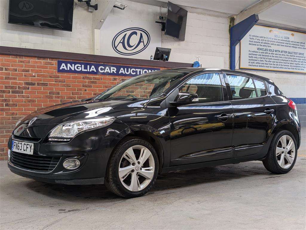 <p>2013 RENAULT MEGANE DYNAMIQUE DCI</p>