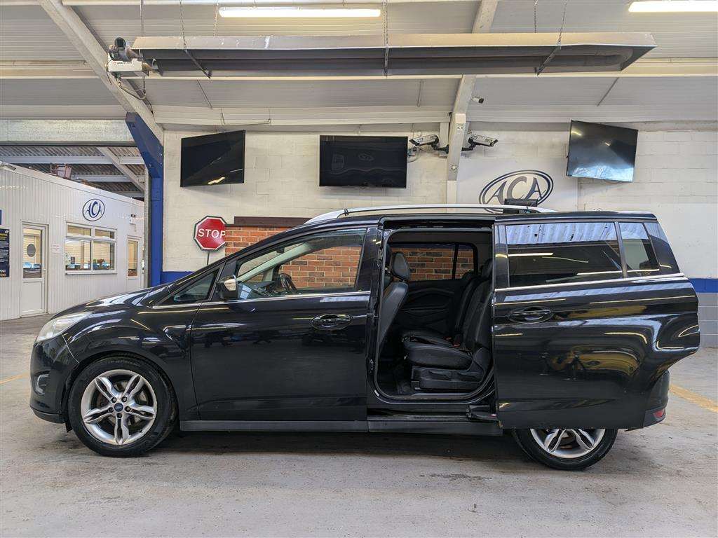 <p>2013 FORD GRAND C-MAX TITANIUM X TD</p>