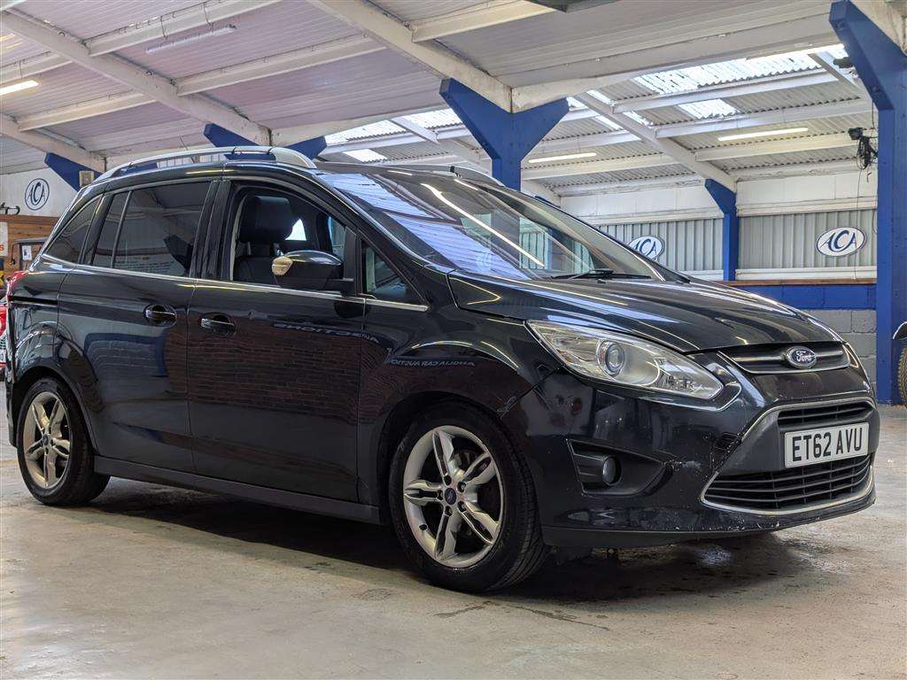 <p>2013 FORD GRAND C-MAX TITANIUM X TD</p>