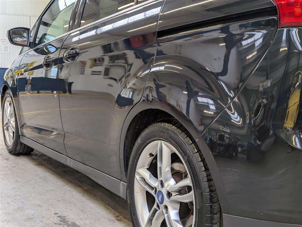 <p>2013 FORD GRAND C-MAX TITANIUM X TD</p>