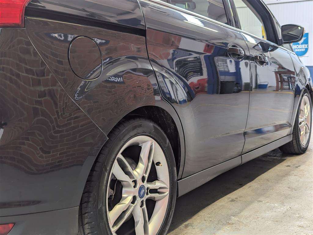 <p>2013 FORD GRAND C-MAX TITANIUM X TD</p>