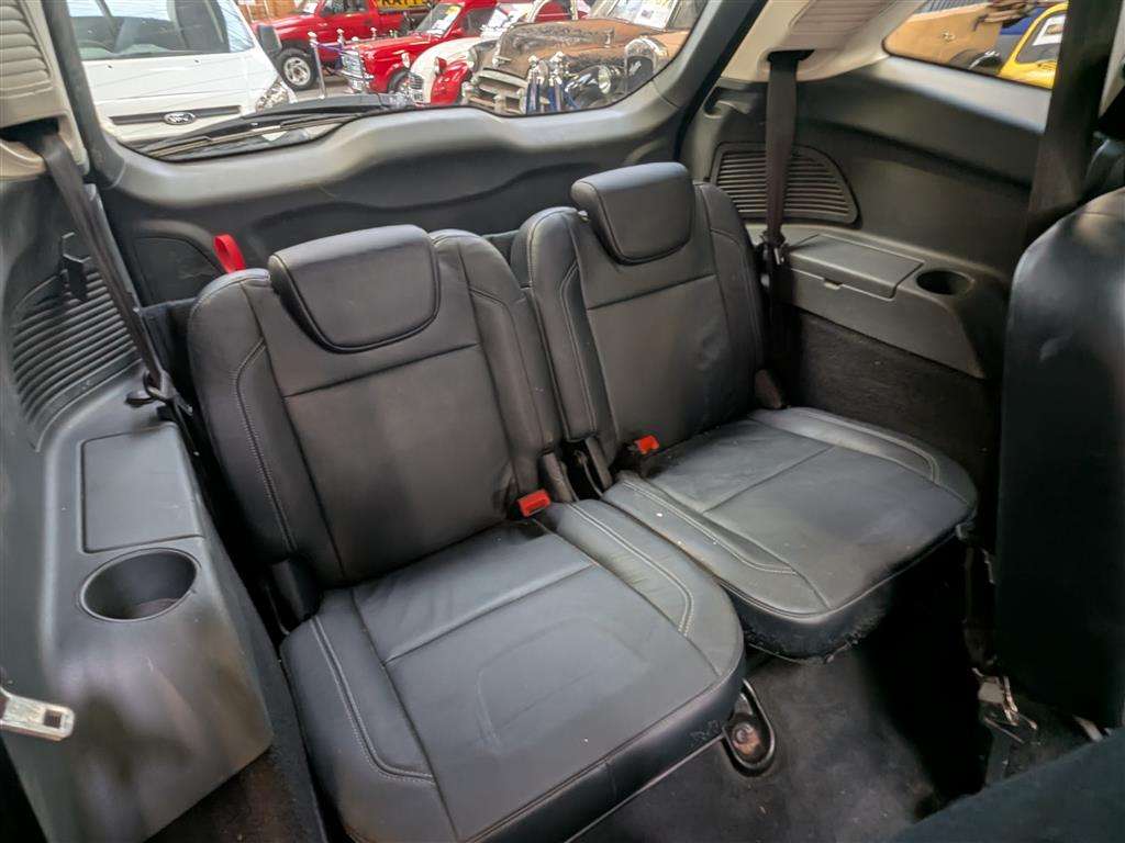 <p>2013 FORD GRAND C-MAX TITANIUM X TD</p>