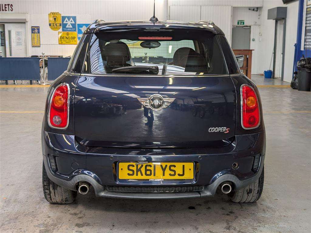 <p>2011 MINI COUNTRYMAN COOPER S ALL4</p>