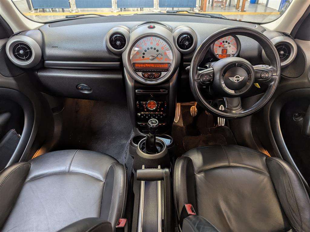 <p>2011 MINI COUNTRYMAN COOPER S ALL4</p>