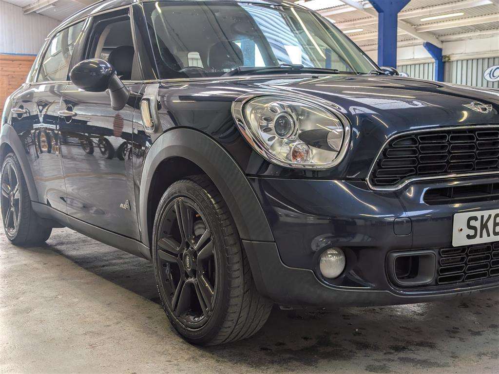 <p>2011 MINI COUNTRYMAN COOPER S ALL4</p>
