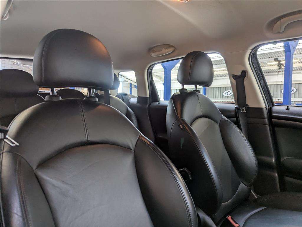 <p>2011 MINI COUNTRYMAN COOPER S ALL4</p>