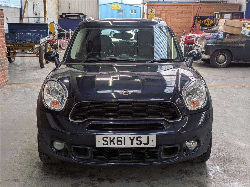 <p>2011 MINI COUNTRYMAN COOPER S ALL4</p>