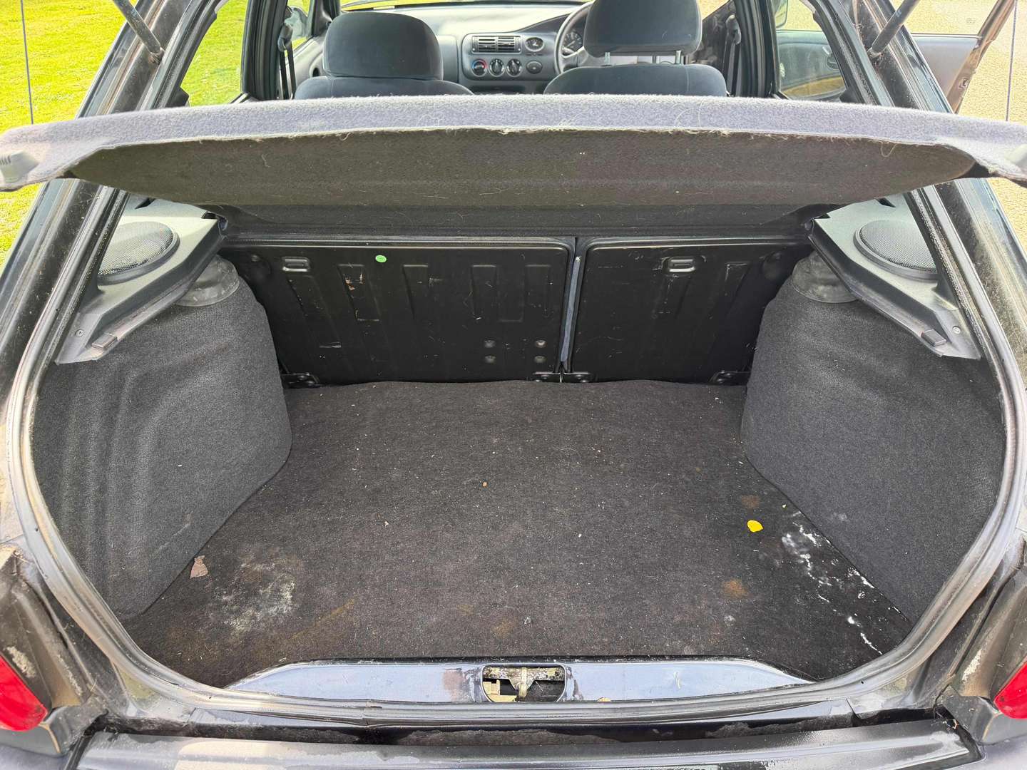 <p>2000 FORD ESCORT FINESSE</p>