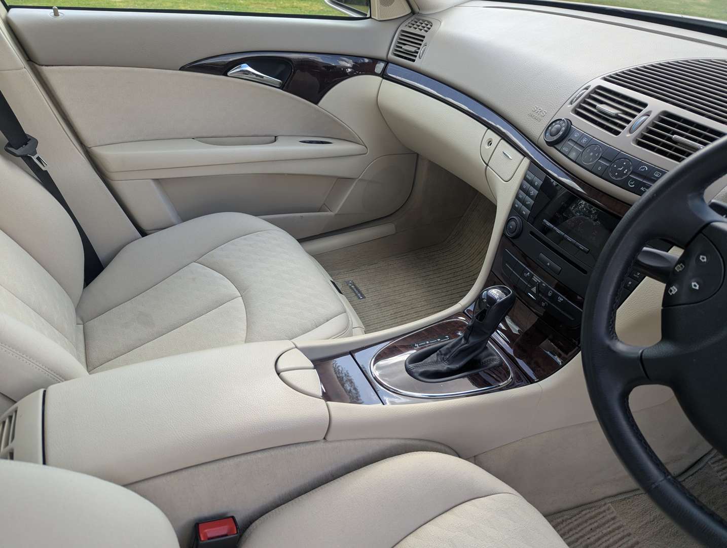 <p>2003 MERCEDES E240 CLASSIC AUTO</p>