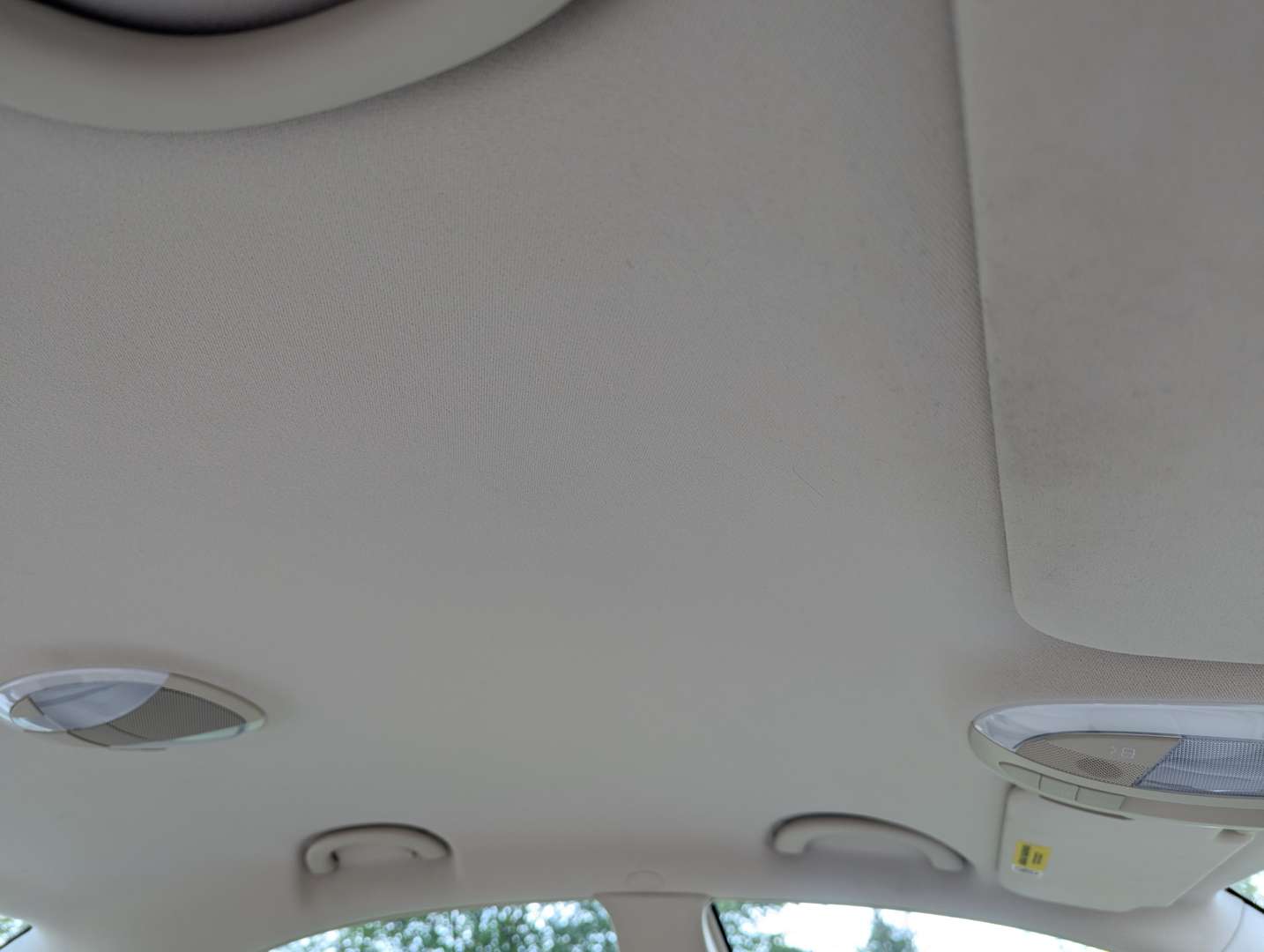 <p>2003 MERCEDES E240 CLASSIC AUTO</p>