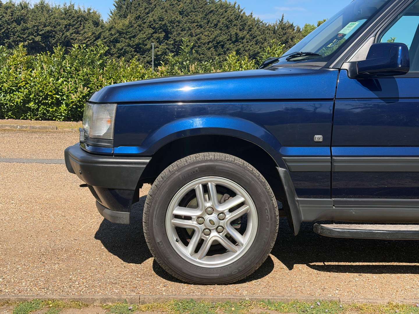 <p>2001 LAND ROVER RANGE ROVER DHSE AUTO</p>