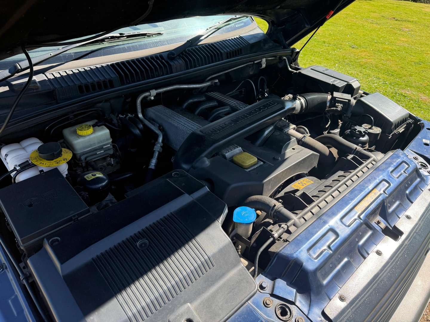 <p>2001 LAND ROVER RANGE ROVER DHSE AUTO</p>