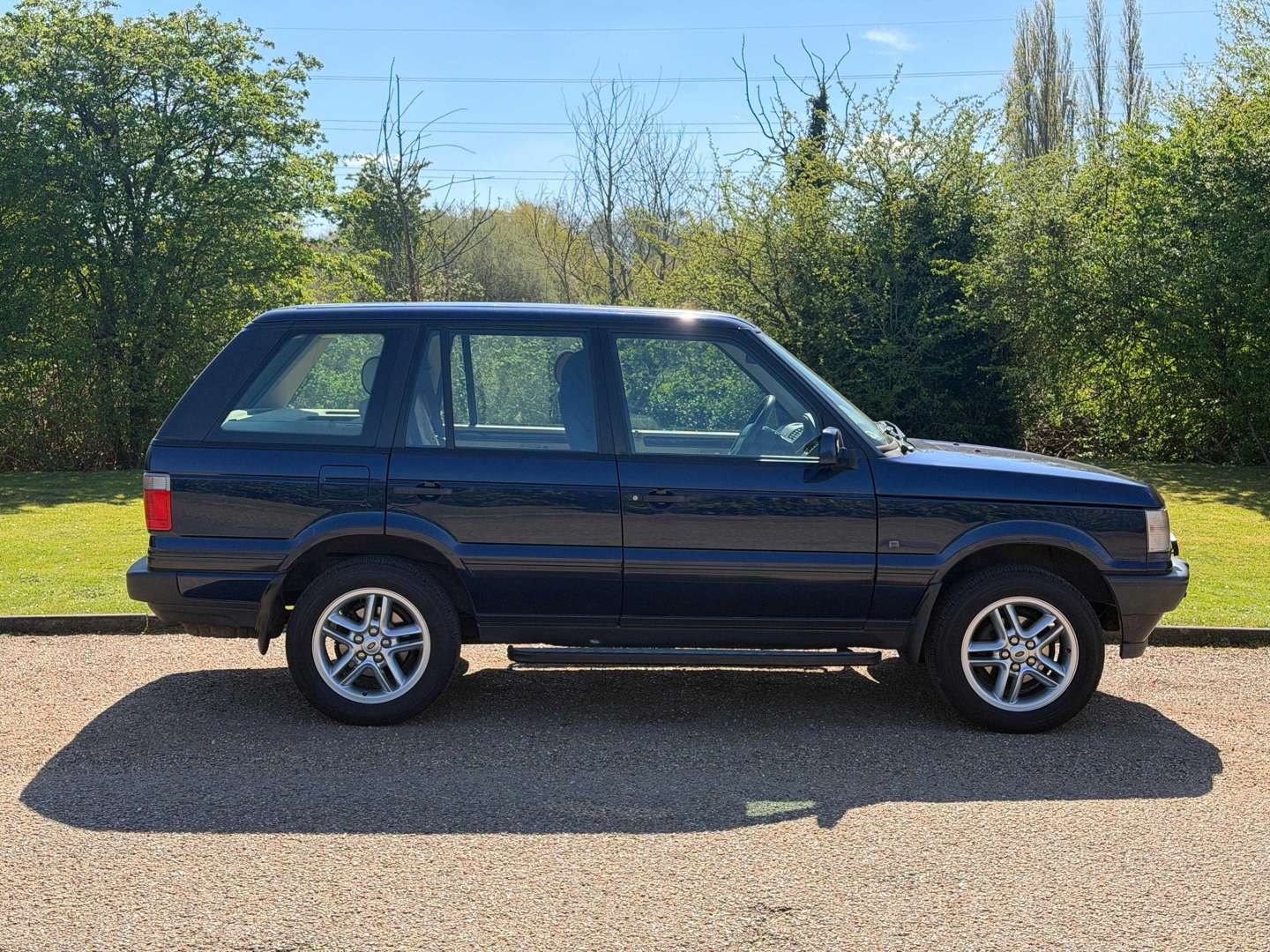 <p>2001 LAND ROVER RANGE ROVER DHSE AUTO</p>