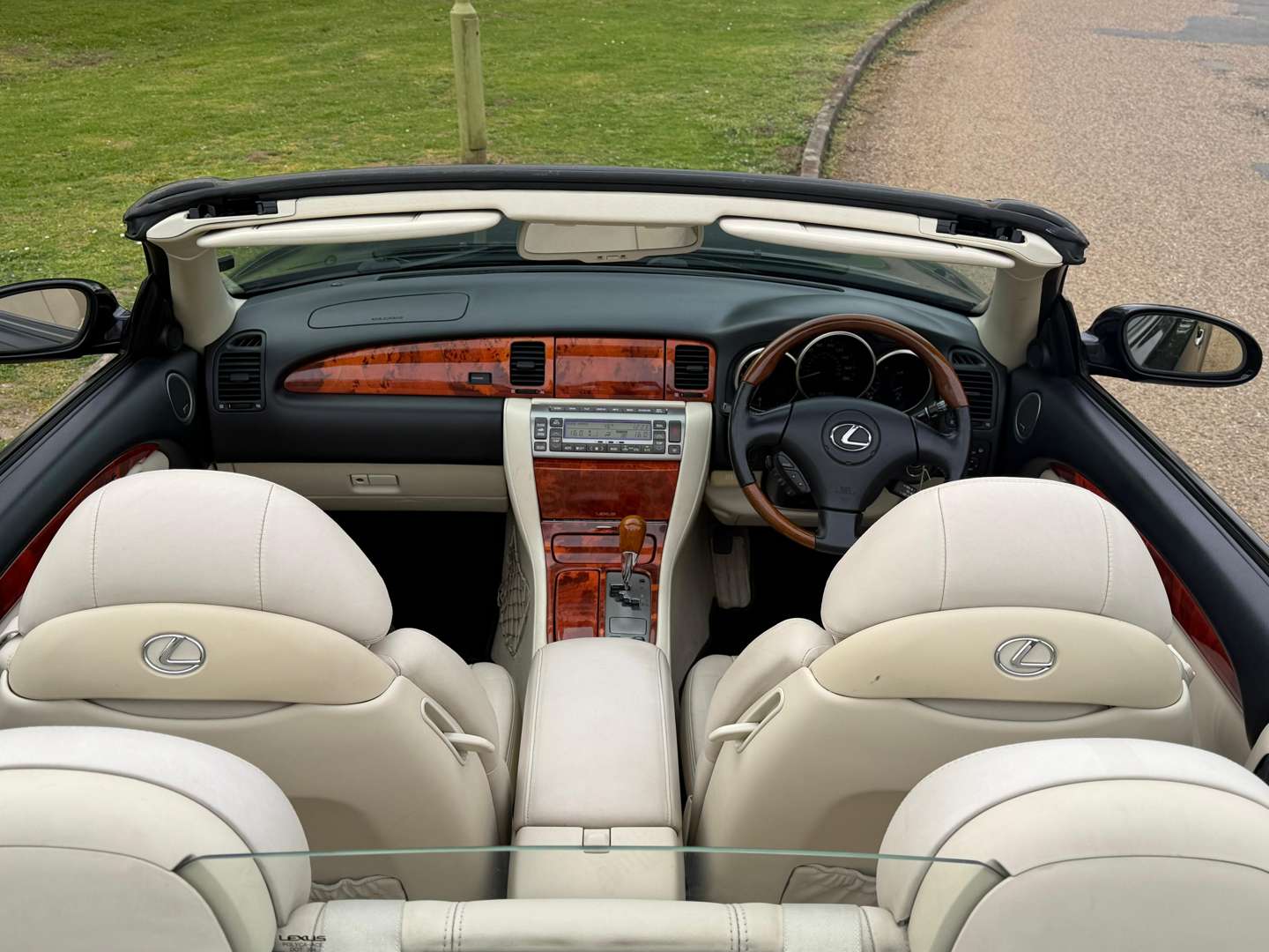 <p>2007 LEXUS SC 430 AUTO</p>