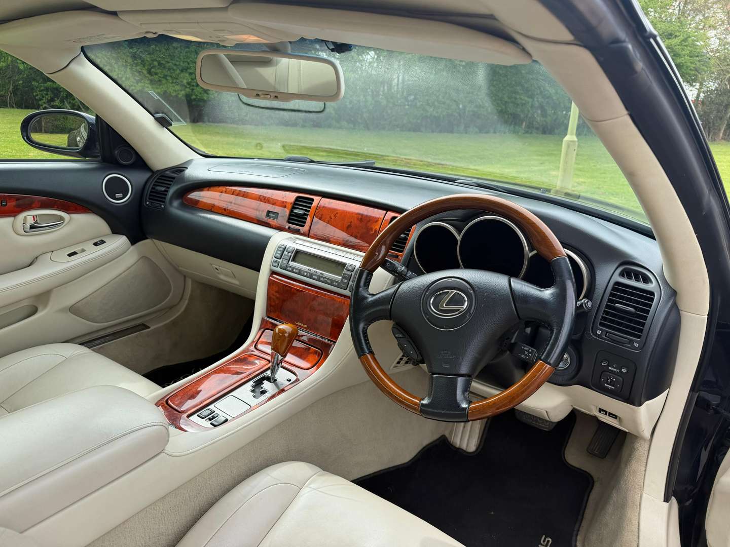 <p>2007 LEXUS SC 430 AUTO</p>