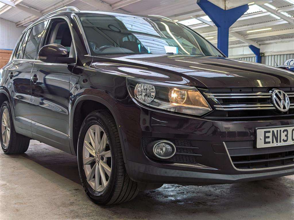 <p>2013 VOLKSWAGEN TIGUAN SE TDI BLUEMOTION</p>