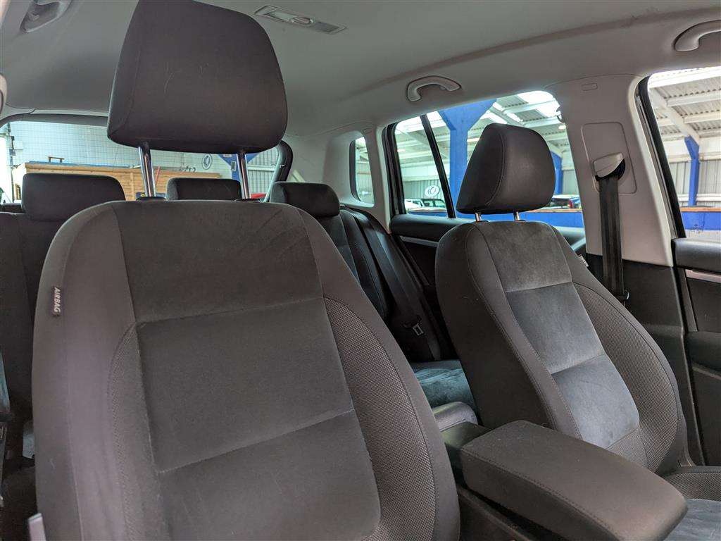 <p>2013 VOLKSWAGEN TIGUAN SE TDI BLUEMOTION</p>