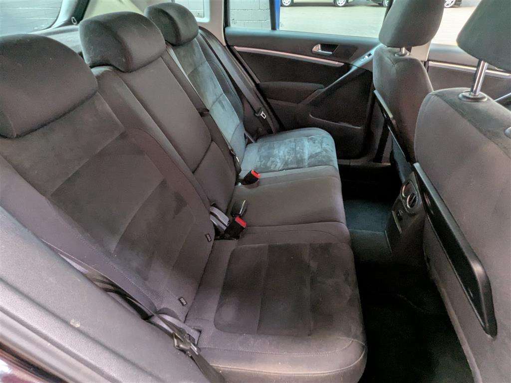 <p>2013 VOLKSWAGEN TIGUAN SE TDI BLUEMOTION</p>