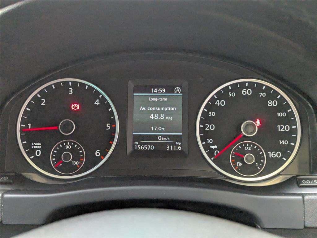 <p>2013 VOLKSWAGEN TIGUAN SE TDI BLUEMOTION</p>