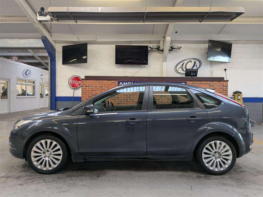 <p>2009 FORD FOCUS TITANIUM 100</p>