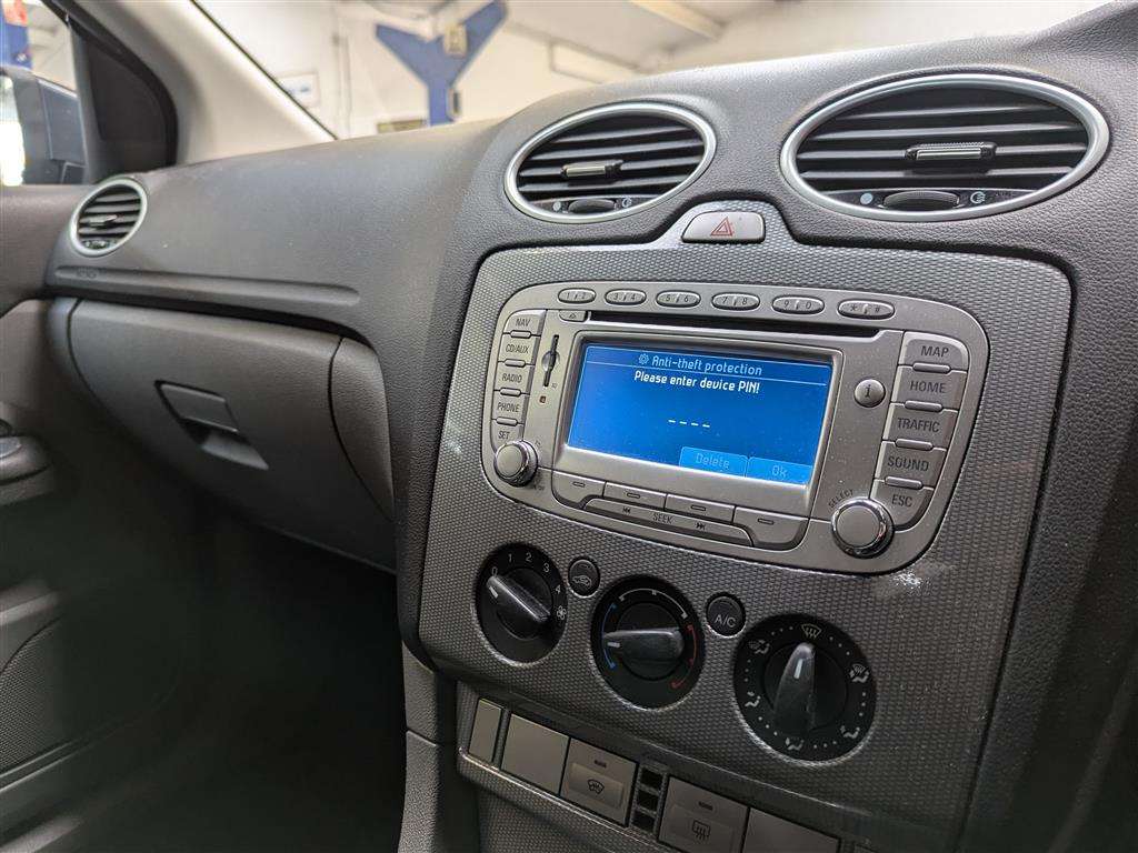 <p>2009 FORD FOCUS TITANIUM 100</p>