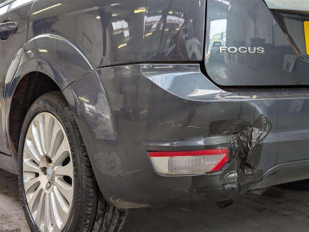 <p>2009 FORD FOCUS TITANIUM 100</p>