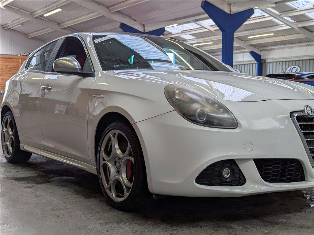 <p>2012 ALFA ROMEO GIULIETTA VELOCE M-AIR TB</p>