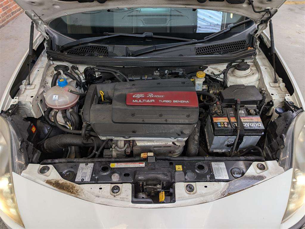 <p>2012 ALFA ROMEO GIULIETTA VELOCE M-AIR TB</p>