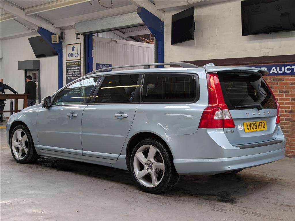<p>2008 VOLVO V70 SE SPORT D5 AUTO</p>