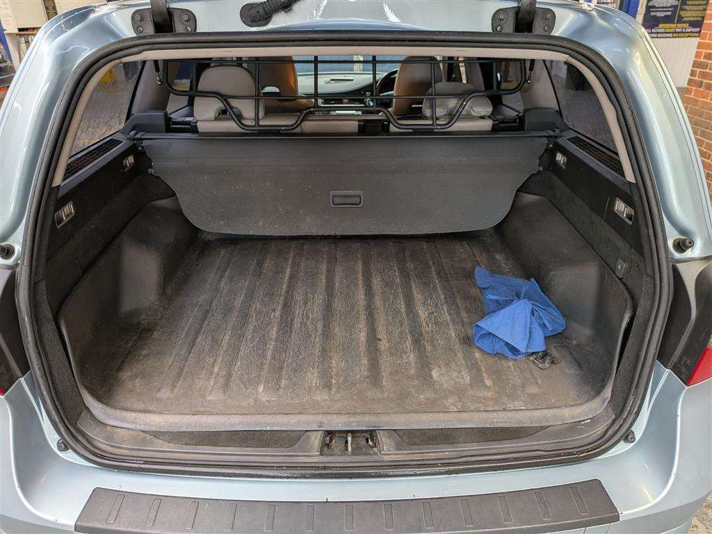 <p>2008 VOLVO V70 SE SPORT D5 AUTO</p>