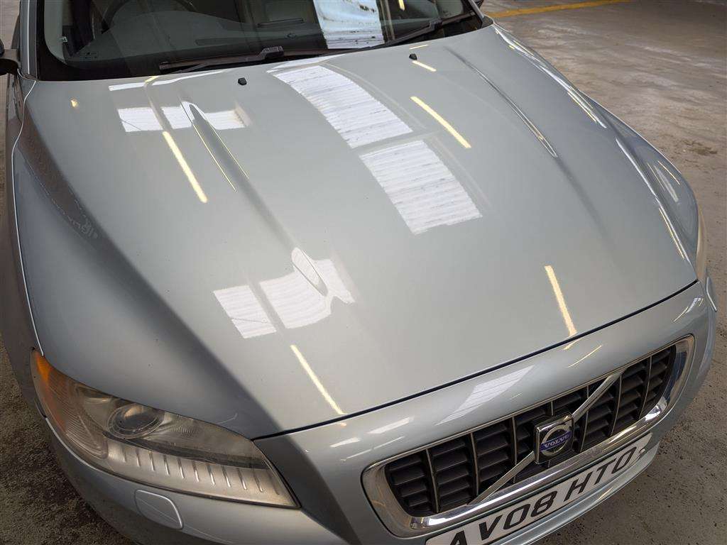 <p>2008 VOLVO V70 SE SPORT D5 AUTO</p>