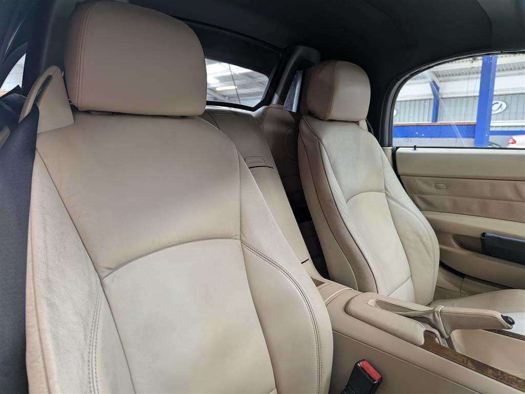 <p>2006 BMW Z4 SE</p>