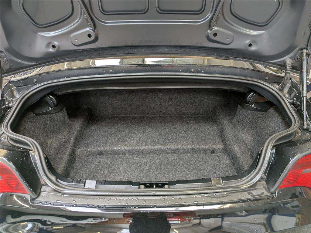 <p>2006 BMW Z4 SE</p>