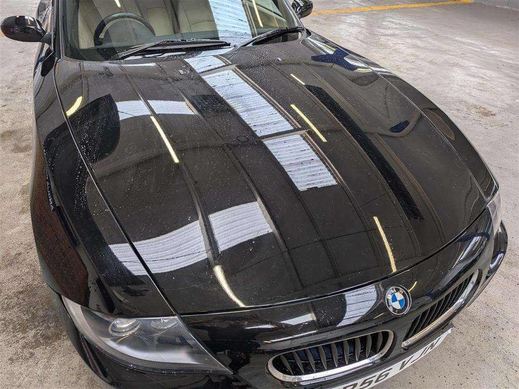 <p>2006 BMW Z4 SE</p>