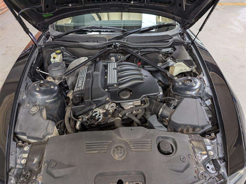 <p>2006 BMW Z4 SE</p>