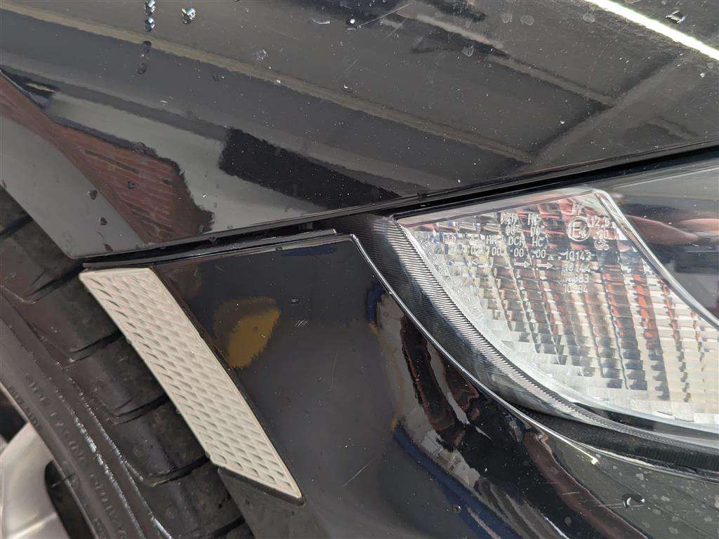 <p>2006 BMW Z4 SE</p>