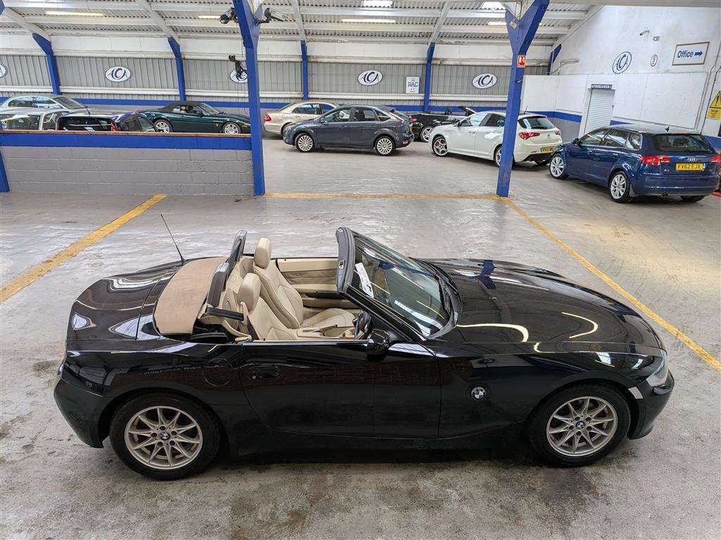<p>2006 BMW Z4 SE</p>