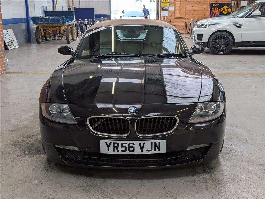 <p>2006 BMW Z4 SE</p>