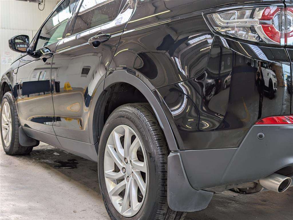 <p>2019 LAND ROVER DISCOVERY SPORT SE TECH T</p>