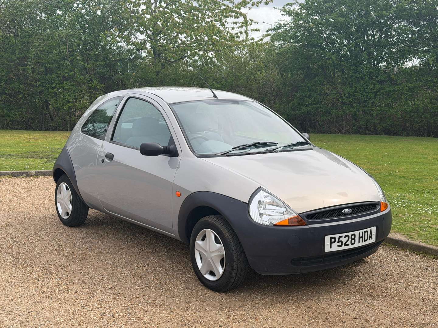 <p>1997 FORD KA</p>