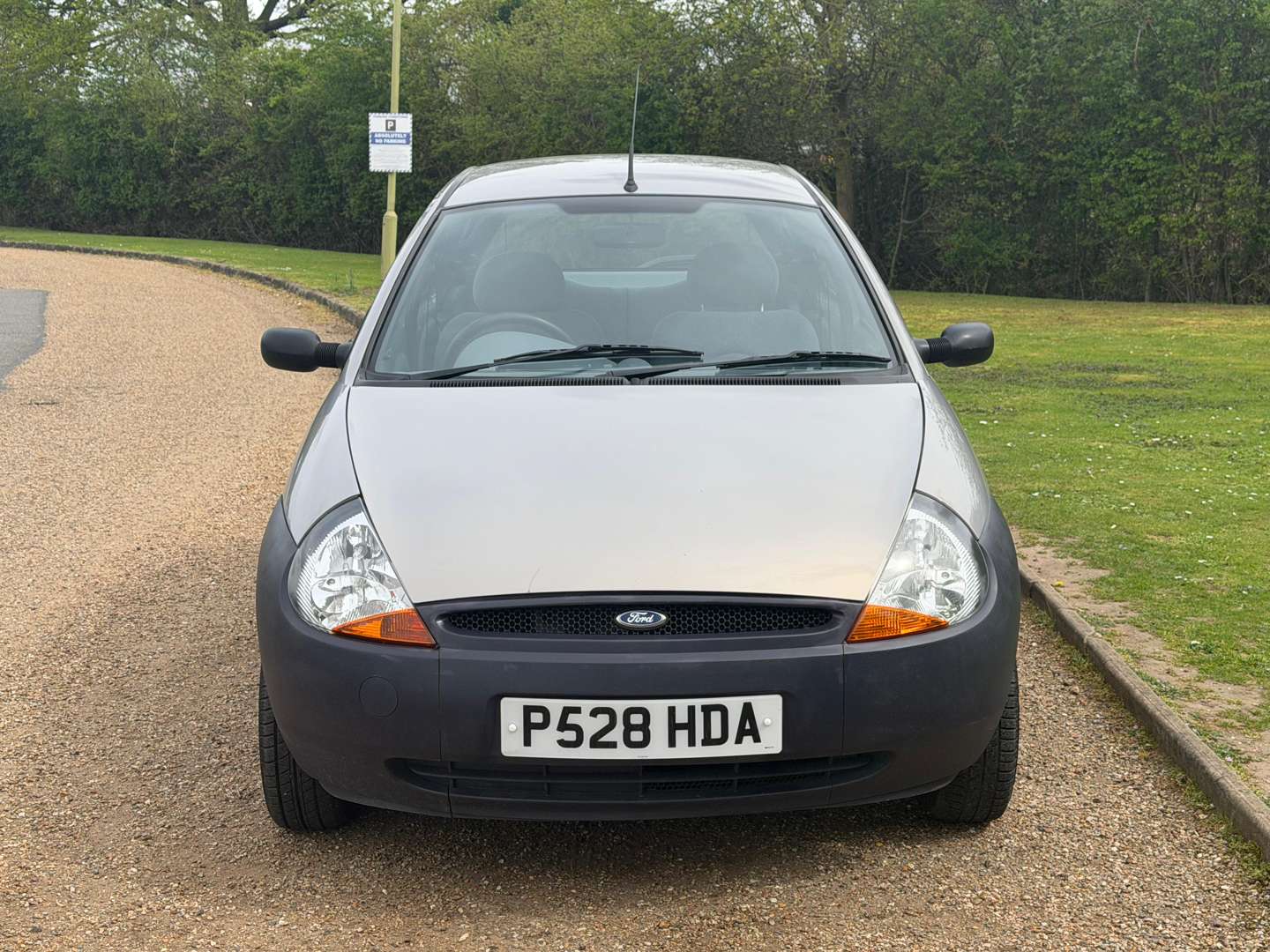 <p>1997 FORD KA</p>