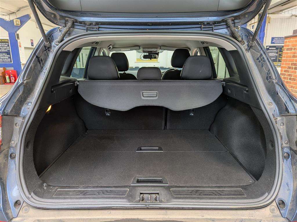 <p>2016 RENAULT KADJAR DYNAMIQUE NAV DCI</p>