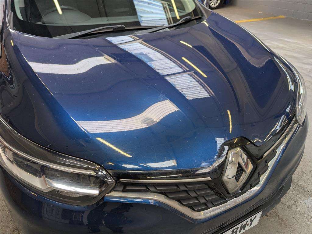 <p>2016 RENAULT KADJAR DYNAMIQUE NAV DCI</p>