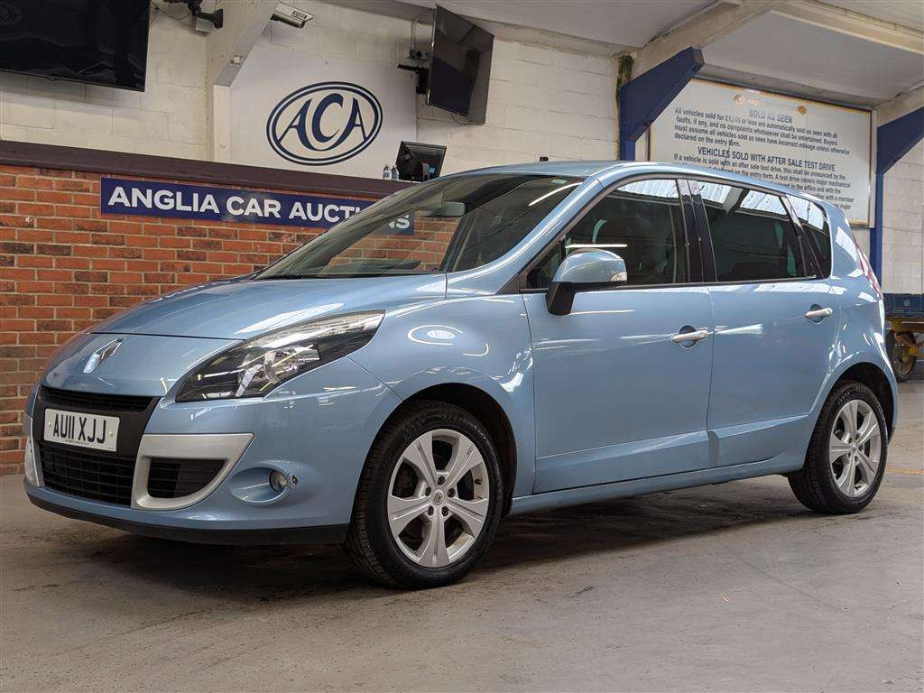 <p>2011 RENAULT SCENIC DYNAMIQUE TTOM VVT</p>