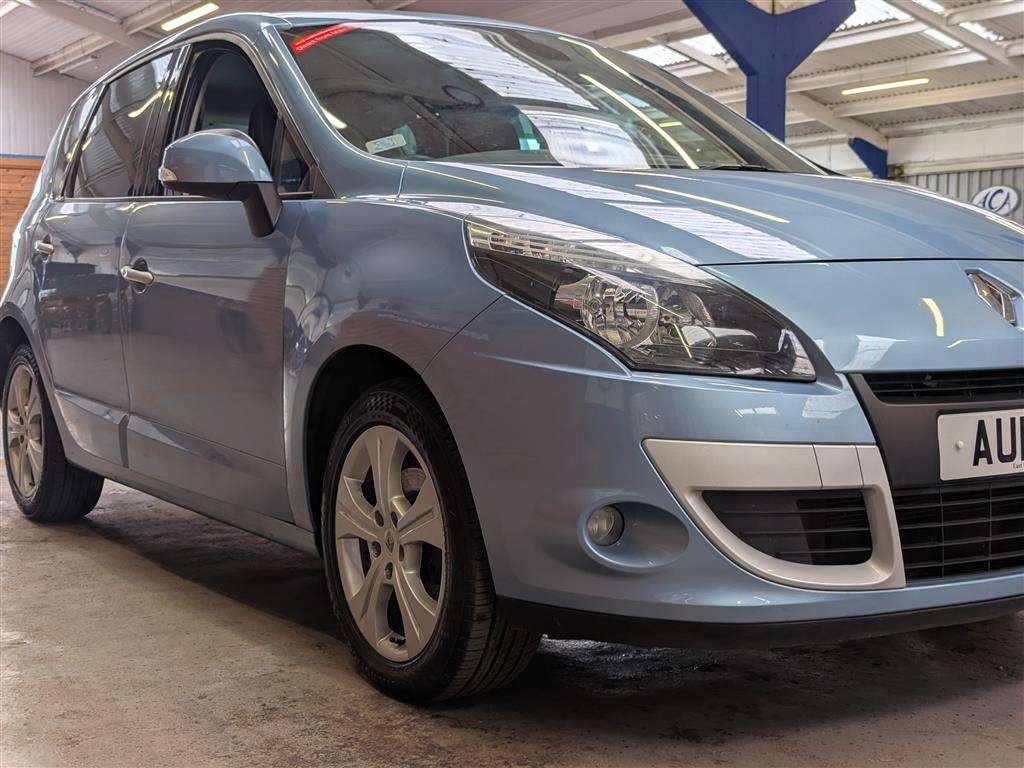 <p>2011 RENAULT SCENIC DYNAMIQUE TTOM VVT</p>