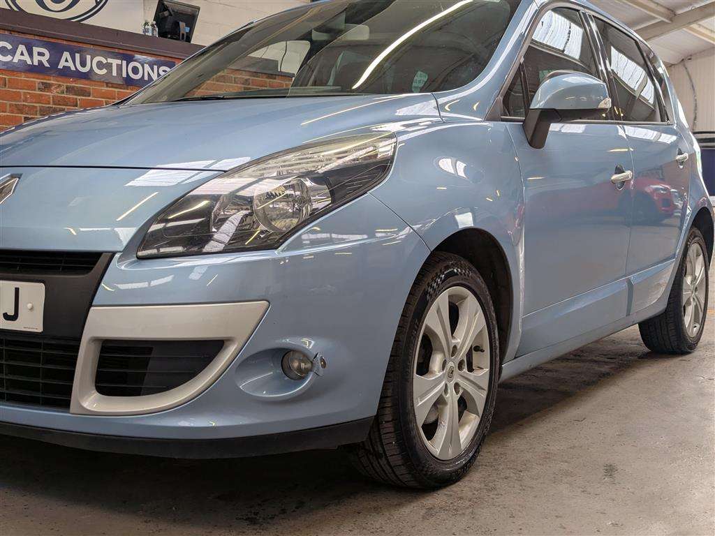 <p>2011 RENAULT SCENIC DYNAMIQUE TTOM VVT</p>